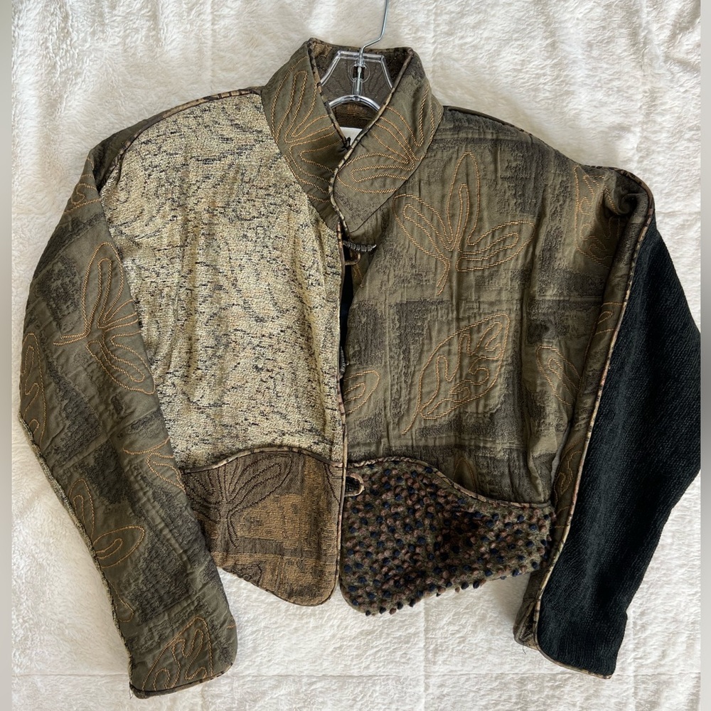 Treadle Design Room Tapestry Patch Jacket - Vinta… - image 3